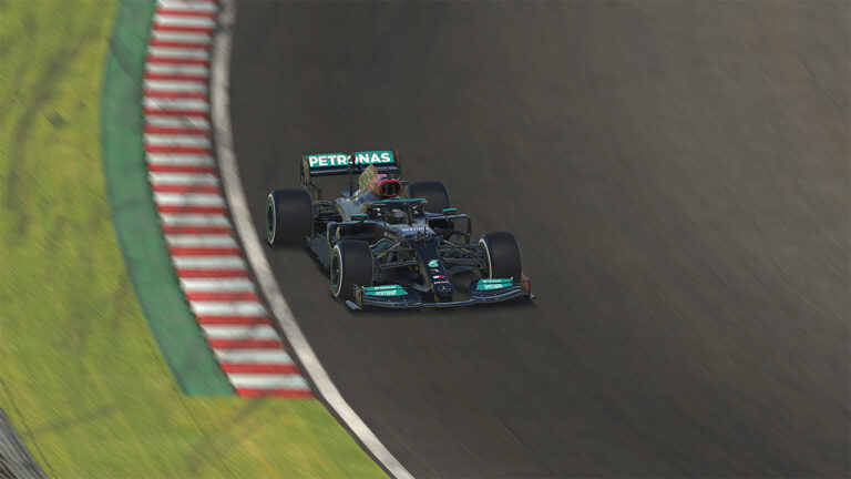 Mercedes-AMG F1 W12 in Action – Screenshot Gallery