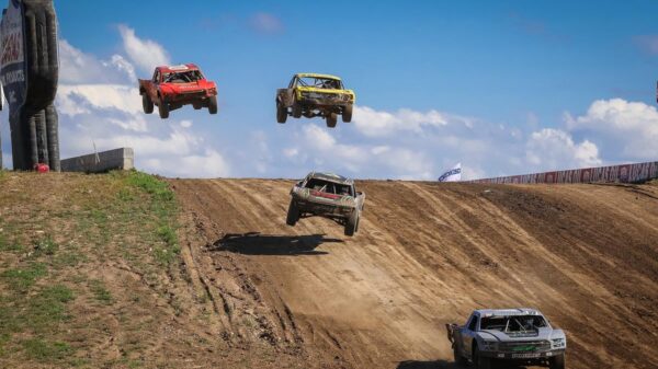 iRacing Lucas Oil Off Road Raceway rumor Wheatland Missouri track scan.