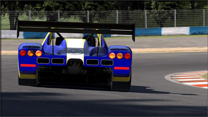 Radical SR8 Setup School: Managing the Short Wheelbase