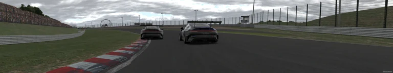 irDashies iRacing overlay showing standings and race data on screen